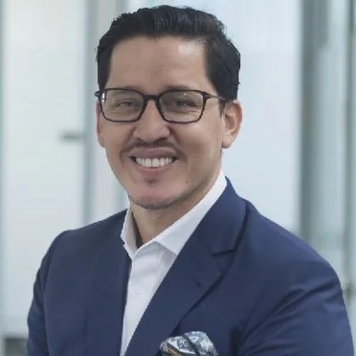 docente Bruno Mejía