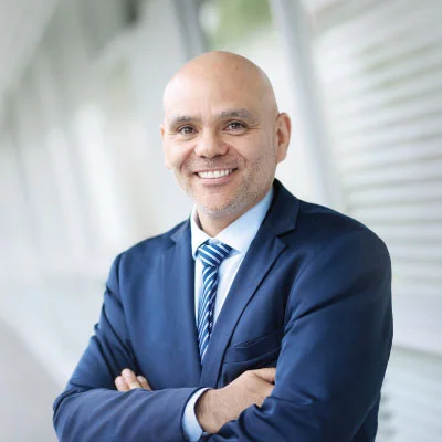 Dr. Eduardo Morzan Valderrama