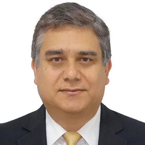 docente Rómulo Lomparte